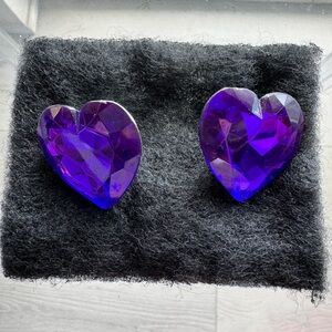 VINTAGE PURPLE HEART CLIP ON EARRINGS